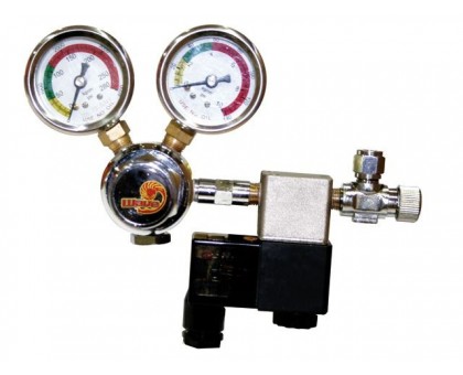 CO2 Pression reducer including Needle Valve and solenoid valve.